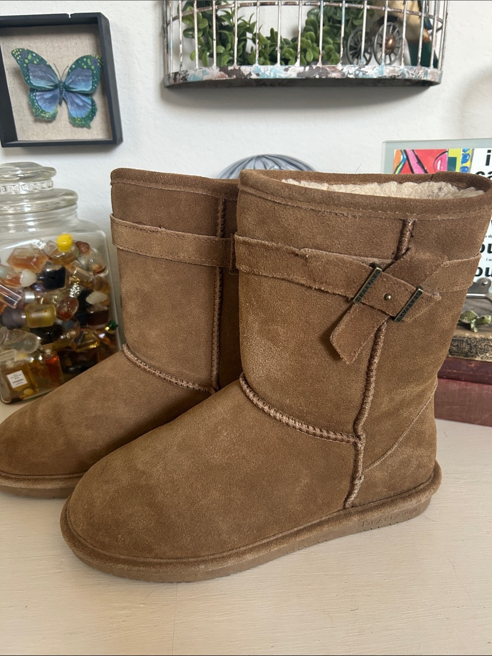 BearPaw Chestnut Brown Suede Short Shearling Lined Booties